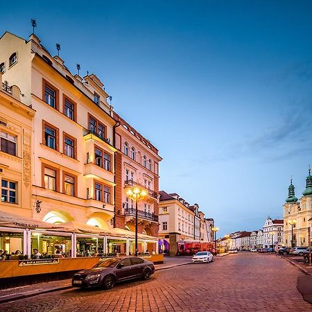 Rooftop Triplex Apartment In Centre Hradec Kralove Exterior photo