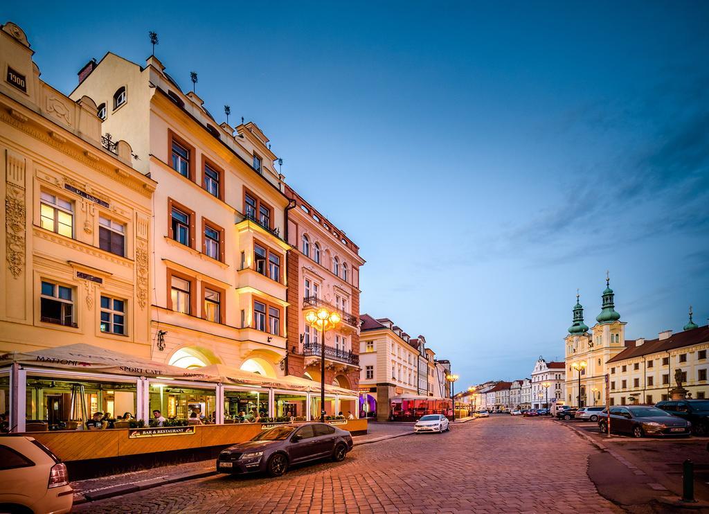 Rooftop Triplex Apartment In Centre Hradec Kralove Exterior photo